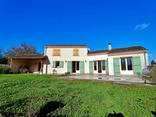 A haven of peace in the heart of nature – Charming property on nearly 3 hectares in Barbaste