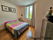 🏡 Maison de plain-pied 3 pièces rénovée avec jardin de 610 m² et double garage – Le calme à deux pas des commodités !