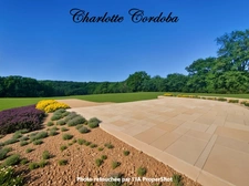 MONTAGNAC : Maison de caractère en pierre avec plus de 200 m² à aménager - Cachet rural et volumes à créer 