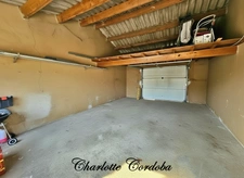 🏡 Maison de plain-pied 3 pièces rénovée avec jardin de 610 m² et double garage – Le calme à deux pas des commodités !