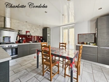 Maison familiale en pierre de 174 m² avec grand terrain et dépendances – Fort potentiel FEUGAROLLES (47)