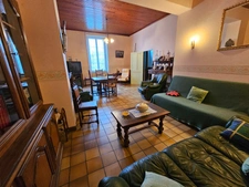 Maison de ville à vendre 6 pièces libre d'occupation à LAVARDAC (47)