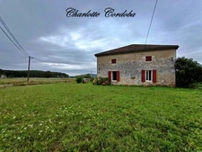 🏡 Where charm meets potential. Your future home in Sérignac-sur-Garonne