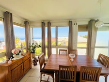 Appartement à vendre 4 pièces vue mer SAINT GILLES LES HAUTS (974)