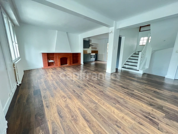 Maison composée d'un appartement à SAINT BRIEUC (22)