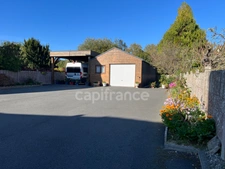 Maison 5 pièces sur sous sol avec grand garage supplémentaire à vendre  SAINT BRIEUC (22)