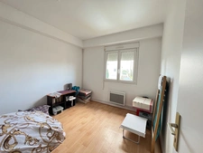 Appartement à vendre 2 pièces avec grand garage PLOUFRAGAN (22)
