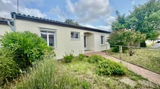 Maison de plain-pied, 3 chambres à vendre 4 pièces TONNAY CHARENTE (17)