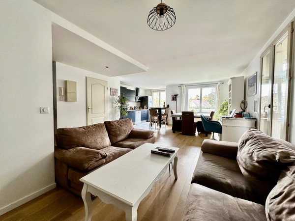 Appartement à vendre 3 pièces de 69,31m2 GIF SUR YVETTE (91) Quartier Chevry centre