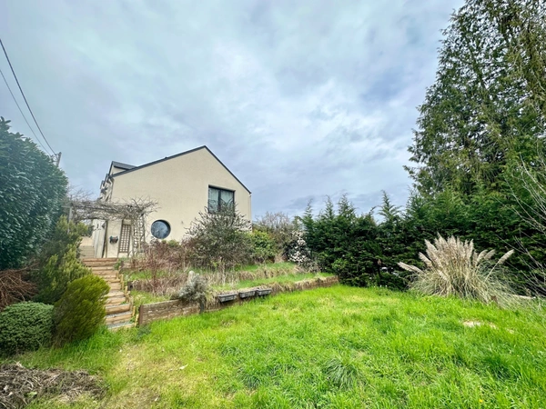 Dpt Essonne (91), à vendre GIF SUR YVETTE - Maison d'architecte de 190 m² - 6 chambres - Terrain de 540 m²