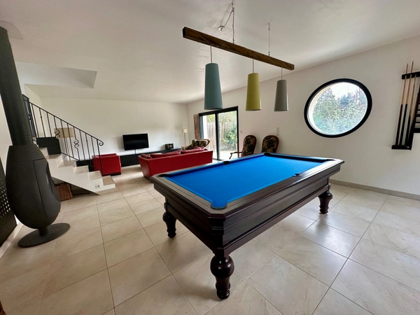 Dpt Essonne (91), à vendre GIF SUR YVETTE - Maison d'architecte de 190 m² - 6 chambres - Terrain de 540 m²
