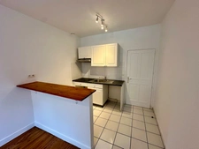 Dpt Yvelines (78), à louer SAINT REMY LES CHEVREUSE appartement - 2 chambres - 62 m2   