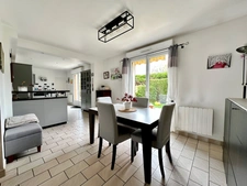 A VENDRE - MAISON INDIVIDUELLE - 4 Chambres - 120 M2 - Terrain 629 m2 - BURES SUR YVETTE (91)