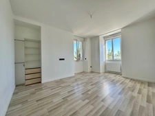 Duplex 100 m2 en rez-de-jardin à vendre 3 pièces FORGES LES BAINS (91)