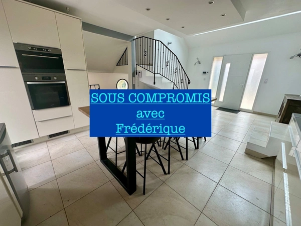 Dpt Essonne (91), à vendre GIF SUR YVETTE - Maison d'architecte de 190 m² - 6 chambres - Terrain de 540 m²