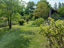 Jolie maison de village de 175 m2 atypique proche de la Réole 3 chambres, dépendance, jardin clos de 1 340,00 m² 