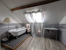 SOUS COMPROMIS Vente en exclusivité – Maison ancienne typique avec jardin dans le centre de Vitry-aux-Loges