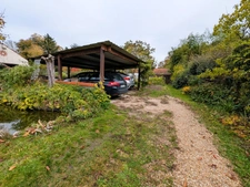SOUS COMPROMIS Vente en exclusivité – Maison ancienne typique avec jardin dans le centre de Vitry-aux-Loges