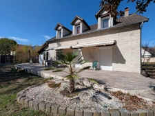 Maison familiale avec jardin à CHECY (45)