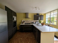 SOUS COMPROMIS Vente en exclusivité – Maison ancienne typique avec jardin dans le centre de Vitry-aux-Loges