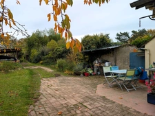 SOUS COMPROMIS Vente en exclusivité – Maison ancienne typique avec jardin dans le centre de Vitry-aux-Loges