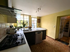 SOUS COMPROMIS Vente en exclusivité – Maison ancienne typique avec jardin dans le centre de Vitry-aux-Loges