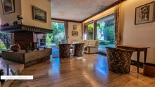 Dpt Haute Savoie (74), à vendre  maison P10 de 310 m² - Terrain de 1 480,00 m² - Plain pied