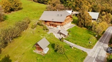 En Savoie (73), Vallée de la Maurienne, à vendre Grange rénovée, Vue dégagée  