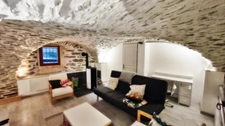 En Savoie (73), à vendre Vallée de La Maurienne, maison P8 rénovée, cave, voutes, terrain, combles, stations de ski, 3 vallées