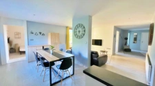 For sale in Maurienne, 6-room apartment, balcony, garage, cellar, secure residence