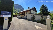 Maison à vendre 8 pièces (73), Terrain clos, Sans vis à vis, Proche des commodités