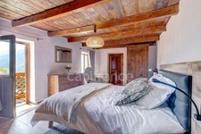 En Savoie (73), Vallée de la Maurienne, à vendre Grange rénovée, Vue dégagée  