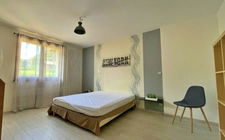 For sale in Maurienne, 6-room apartment, balcony, garage, cellar, secure residence