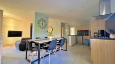 For sale in Maurienne, 6-room apartment, balcony, garage, cellar, secure residence