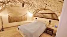 En Savoie (73), à vendre Vallée de La Maurienne, maison P8 rénovée, cave, voutes, terrain, combles, stations de ski, 3 vallées