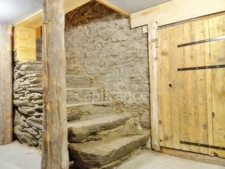 En Savoie (73), à vendre Vallée de La Maurienne, maison P8 rénovée, cave, voutes, terrain, combles, stations de ski, 3 vallées