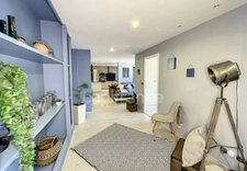 For sale in Maurienne, 6-room apartment, balcony, garage, cellar, secure residence