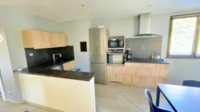 For sale in Maurienne, 6-room apartment, balcony, garage, cellar, secure residence