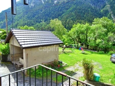 En Savoie (73), à vendre Vallée de La Maurienne, maison P8 rénovée, cave, voutes, terrain, combles, stations de ski, 3 vallées