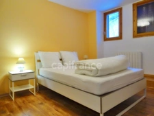 In Savoie (73), for sale in the Maurienne Valley, renovated P8 house, cellar, vaults, land, attic, ski resorts, 3 valleys