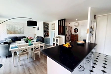 Appartement 3 pièces avec grand balcon plein sud