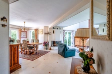 Maison d'architecte lumineuse avec dépendance