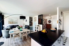 Appartement 3 pièces avec grand balcon plein sud