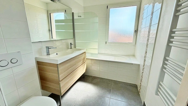 Maison à vendre 6 pièces, 149 m² sur 595 m², année 2014, (LOUER)