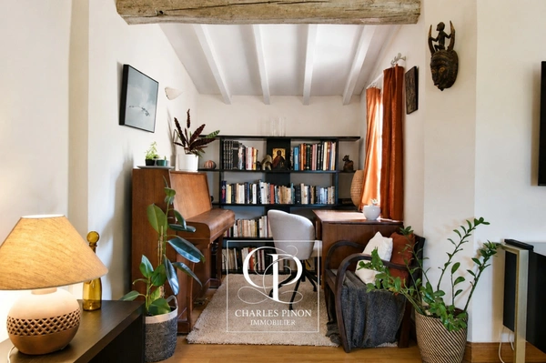 Appartement de charme 93 m² avec garage  AIX EN PROVENCE (13)