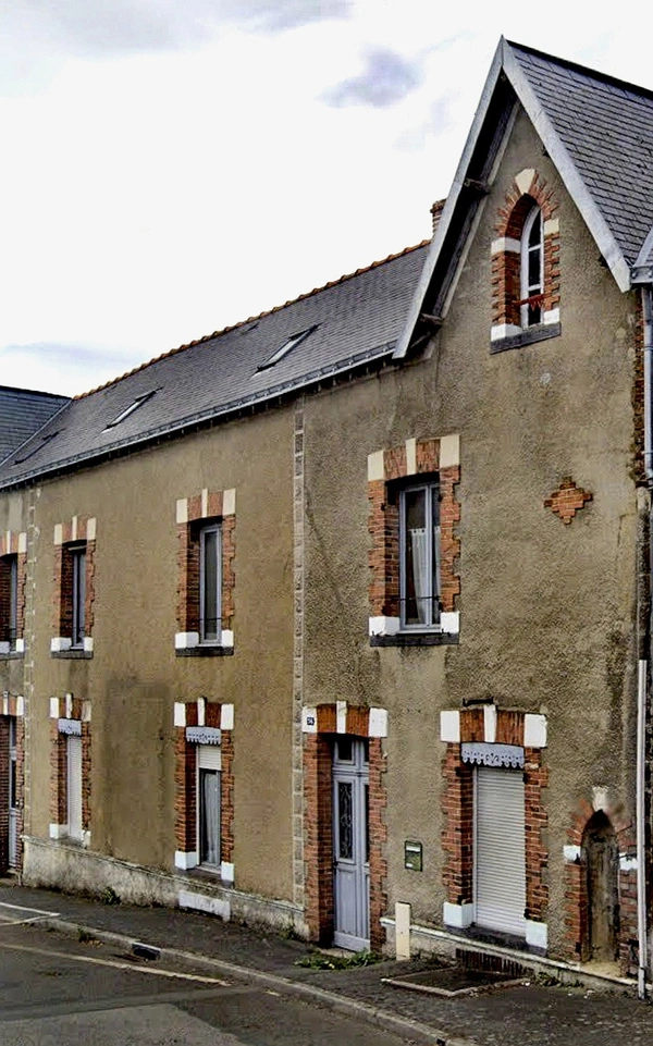 Maison de centre ville de 7 pièces à Pouancé