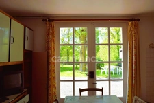 House for sale 10 rooms including two apartments - SAINT URBAIN (85)