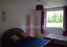 House for sale 10 rooms including two apartments - SAINT URBAIN (85)