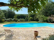 SOUS COMPROMIS - Superbe Propriété de Caractère avec Parc de 3 Hectares axe Uzès-Bagnols sur Cèze.