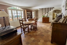 Dpt Gard (30), à vendre UZES propriete P14 de 548 m² - Terrain de 830,00 m² 
